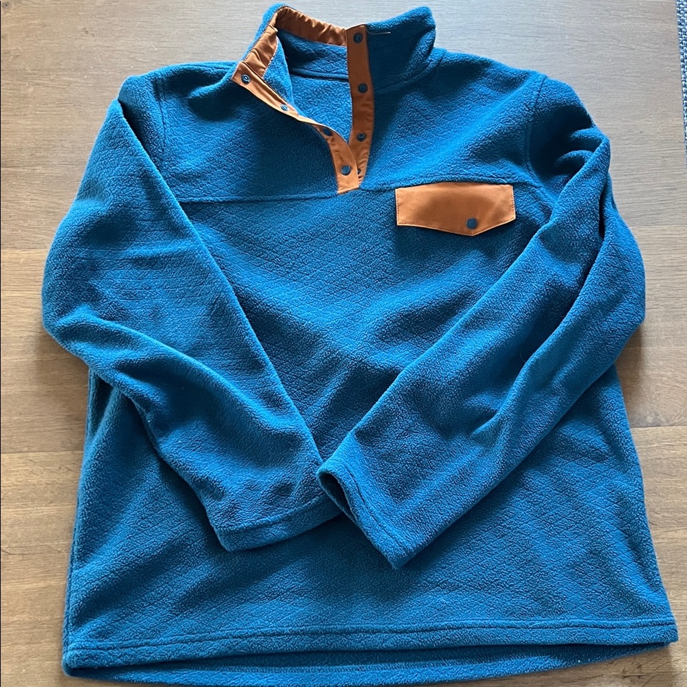 Zyia Blue and Tan Pullover